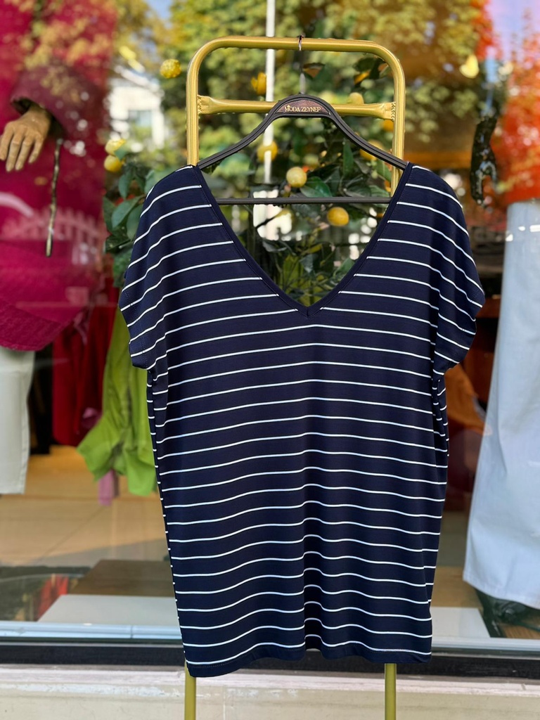 ÖN ARKA V YAKA TSHİRT